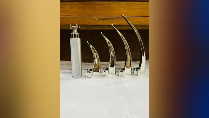 Laryngoscope Makintosh with 4 Blades Size - 2, 3, 4, 5